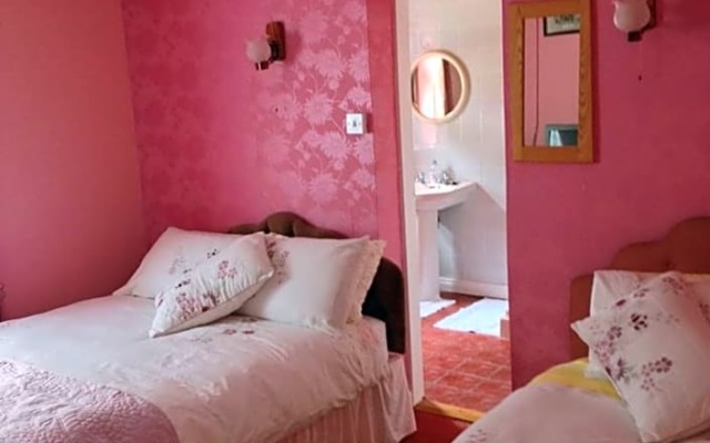 Eriu Lodge