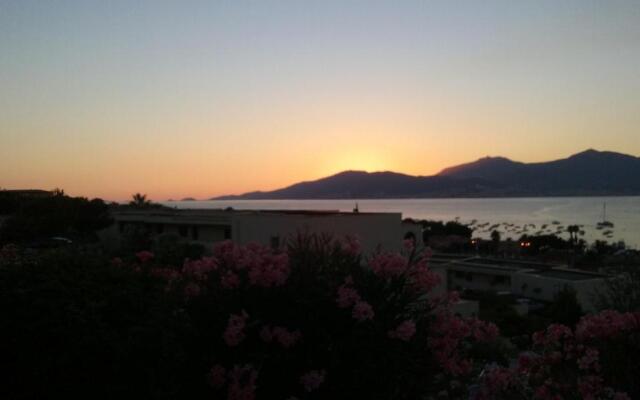 Appart 8 pers vue sur baie - Porticcio