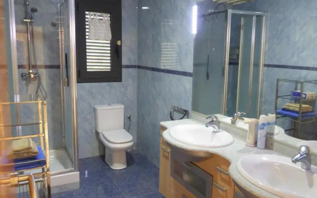 Chalet moderno con PISCINA en Calafell