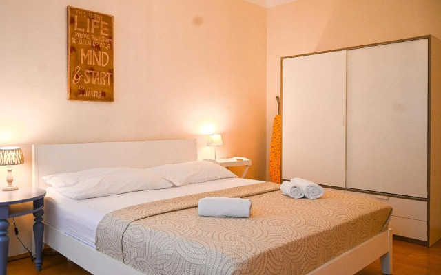 Bright Apartment Schönbrunn Palace