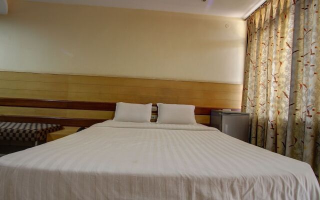 SPOT ON 40409 Hotel Rajsangam International