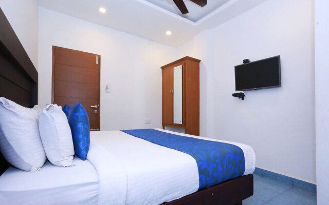 OYO 8964 Malabar Plaza Hotel
