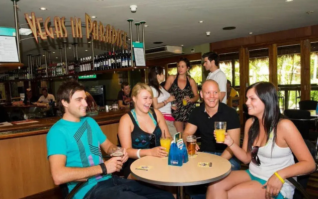 Islander Backpackers Resort