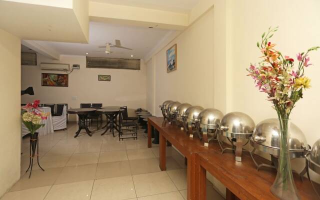 OYO 10171 Hotel Comfort Stay