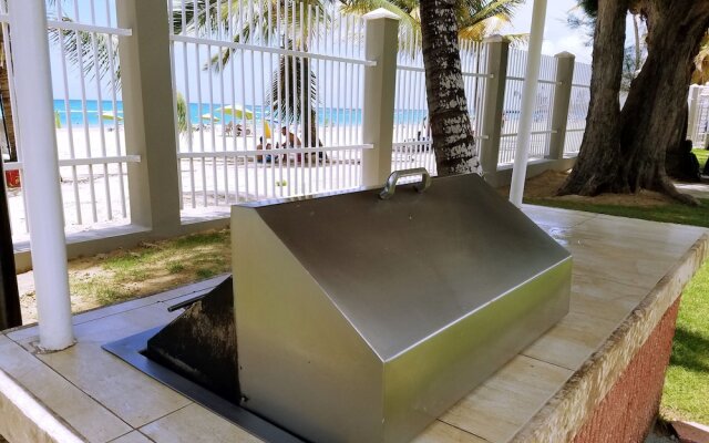 Beachfront Coral Beach Condo 305