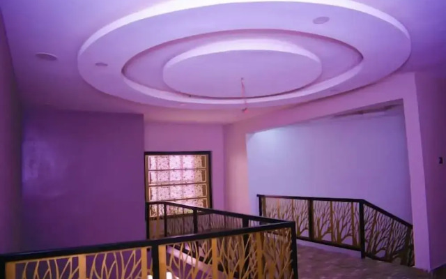 Camas Hotel and Suites