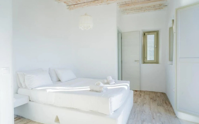 Mykonian Leisure Villas & Suites