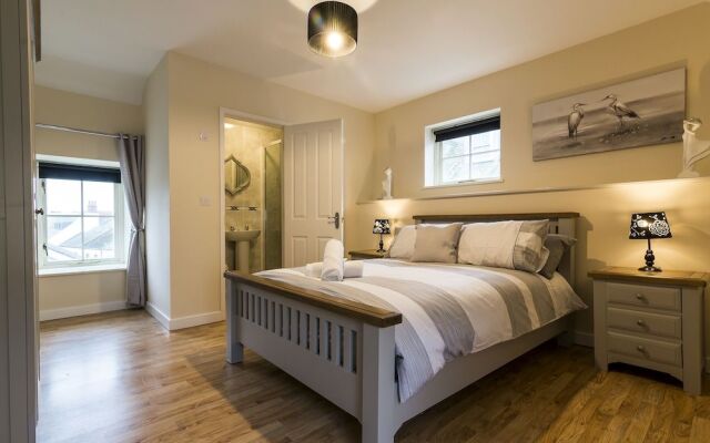 Seagulls Nest 2 Bedroom Apartment Tenby