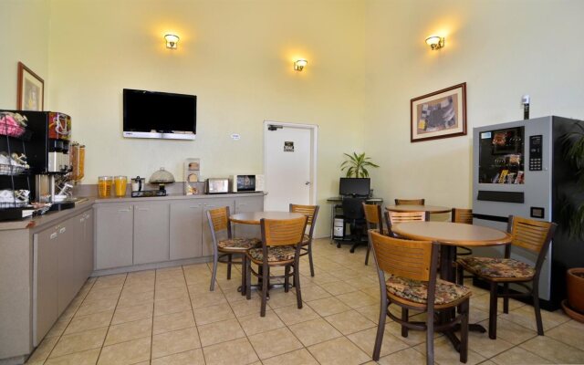 SureStay Plus Hotel by Best Western Hesperia