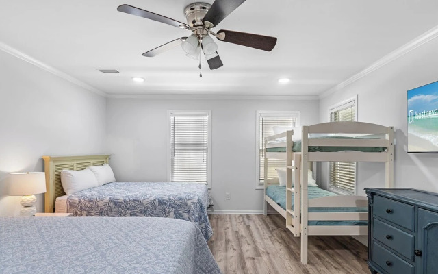 The Salty Fox With Pool