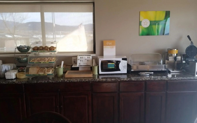 Wingate by Wyndham Beaver I-15