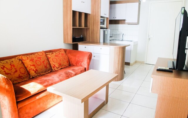 Homey 3BR Springlake Summarecon Apartment Bekasi