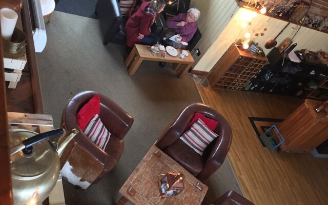 Willow Barn Hotel & Restaurant