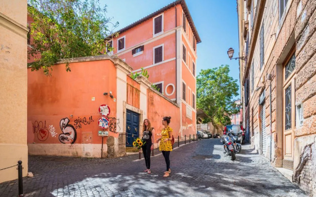 Rome Unique Colosseum Apartments