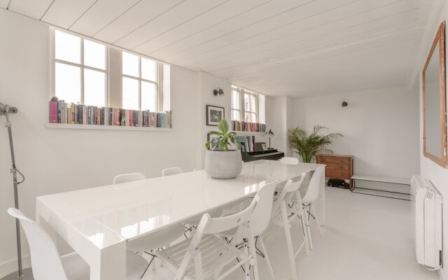 1 Bedroom Retro Apartment