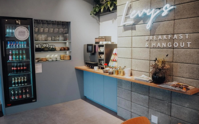 Levy's Rooms & Breakfast
