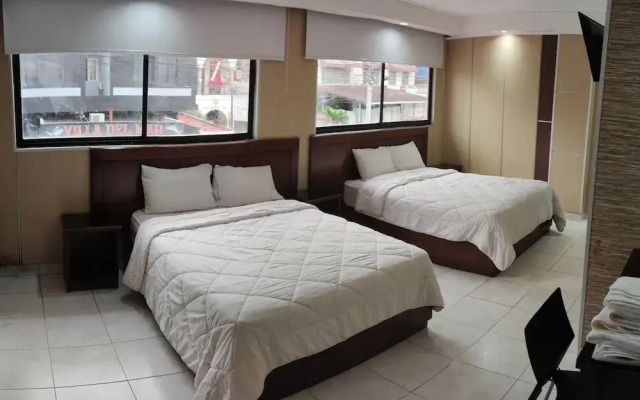 Hotel San Thomas Inn