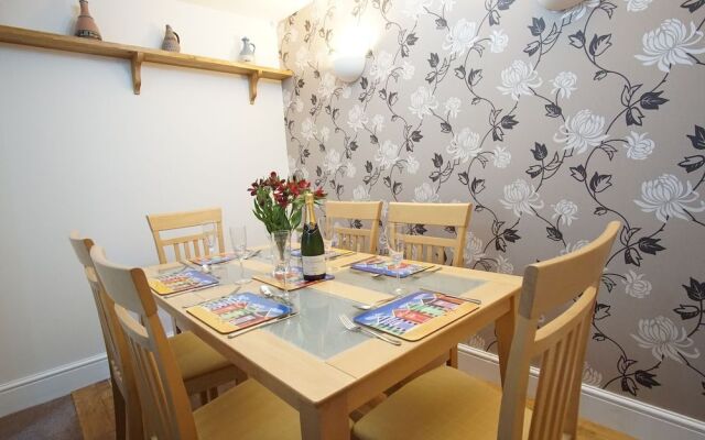 Charming Devon Holiday Cottage