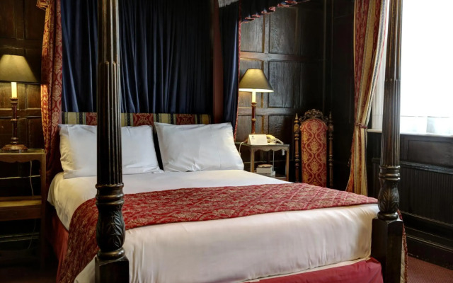The Rose and Crown Hotel – Tonbridge