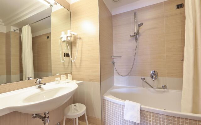 Suites & Residence Hotel Napoli