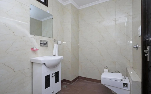 Royal King Residency By OYO Rooms