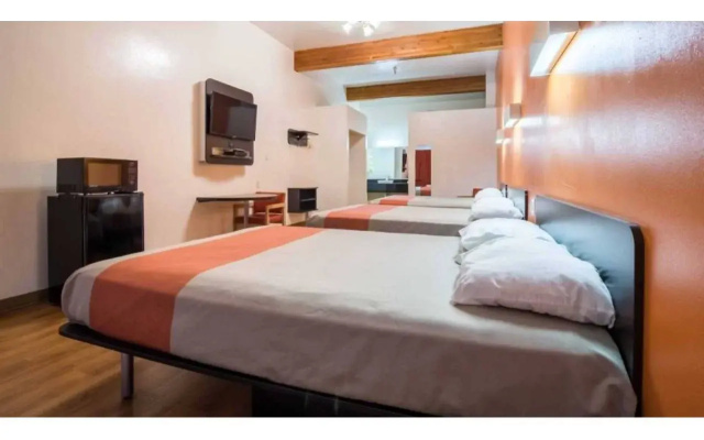 Motel 6 Globe, AZ