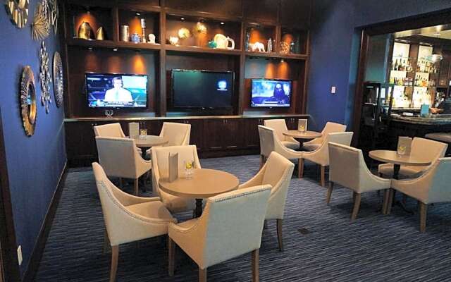 Luxury Suites International at The Signature