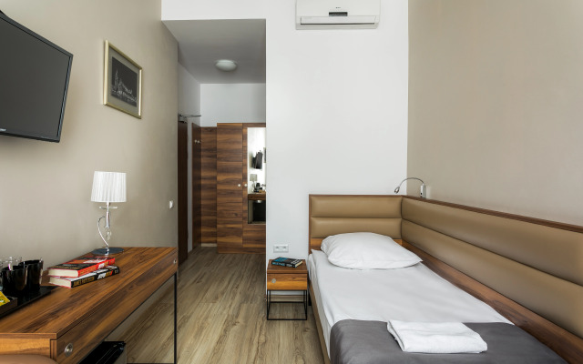 Pergamin Royal Apartments