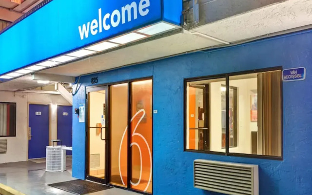 Motel 6 Dania Beach