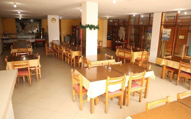 Hotel Atacames Inn