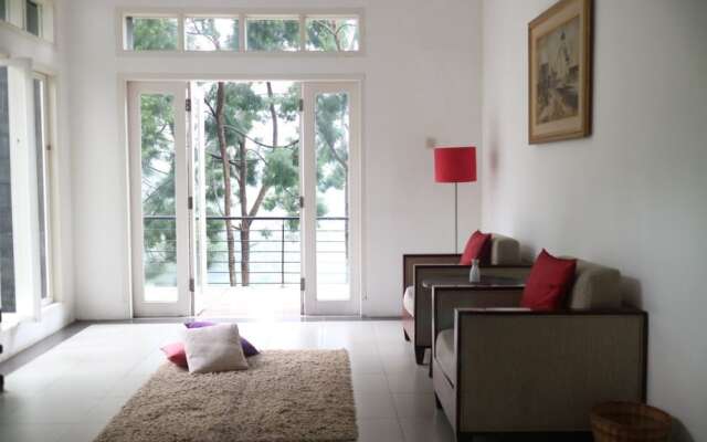 Villa Babeh Dago Pakar