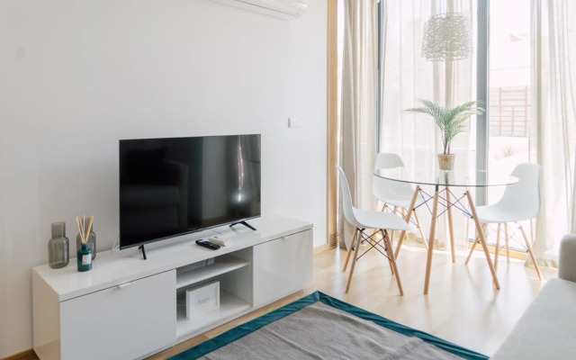 Oporto Yellow Apartments