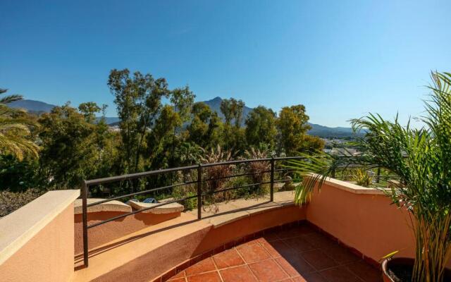 Stunning 2 bedroom apartment Magna Marbella RDR259