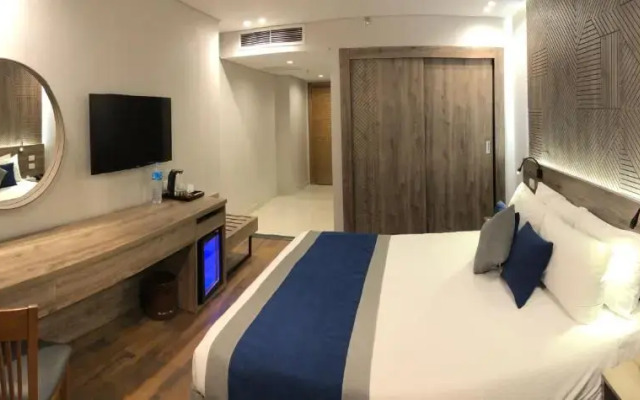 Pyramisa Suites Hotel Cairo