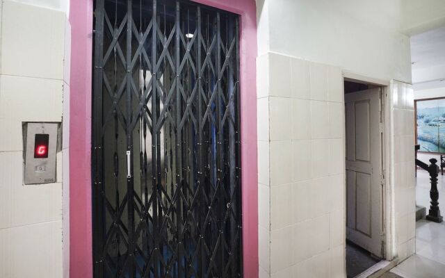 SPOT ON 38697 Hotel Sridhar