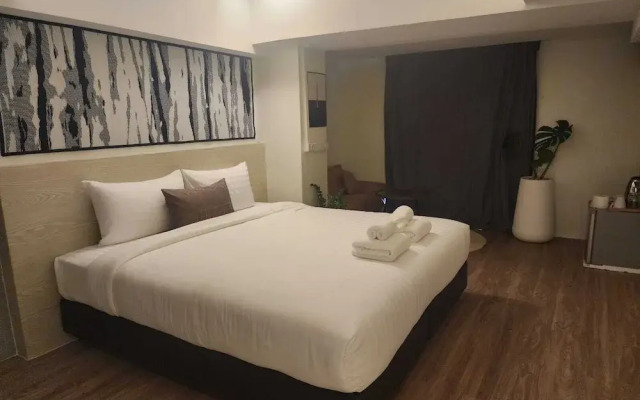 Gecko EYE Hotel