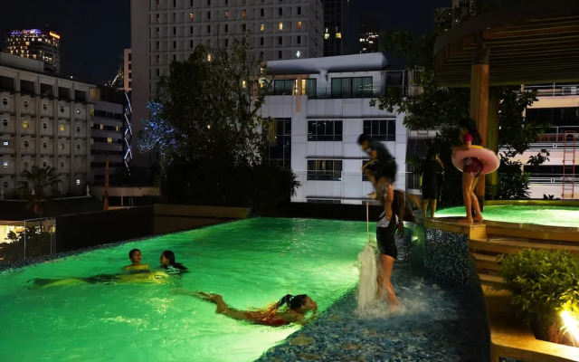 The Rich Residences Sukhumvit Nana