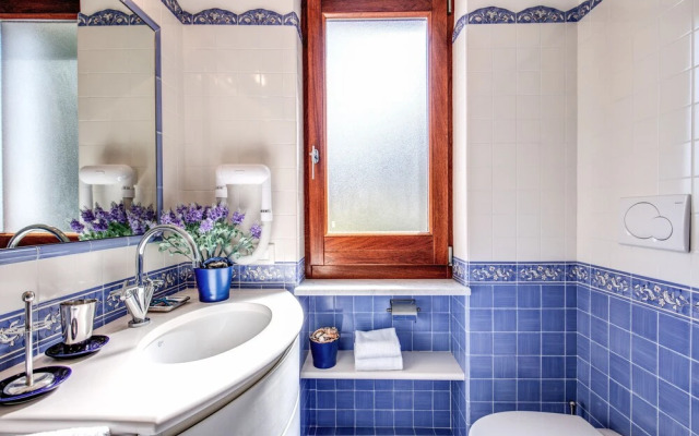 Relais Tritone