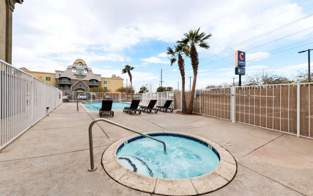 Comfort Inn & Suites El Centro I - 8