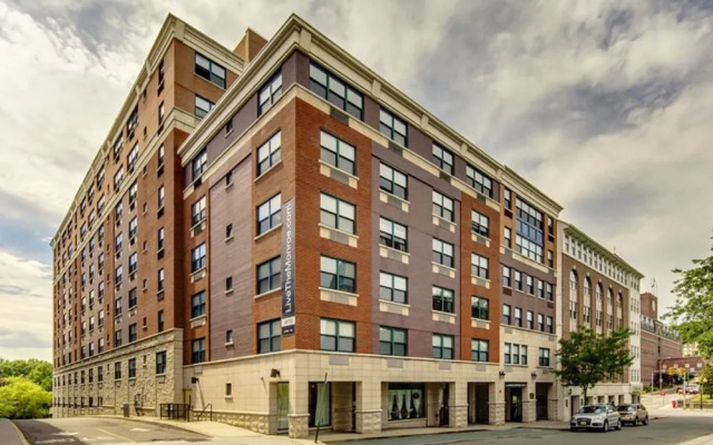 Global Luxury Suites at Monroe