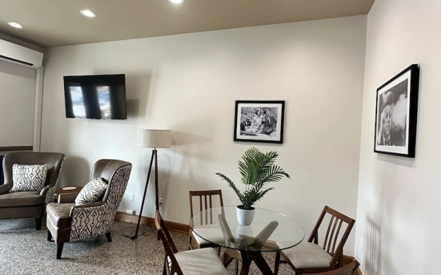 The Lodge Luxury Suites