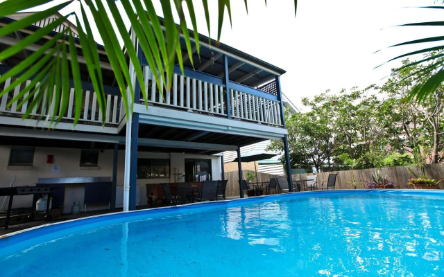 Bowen Terrace Accommodation