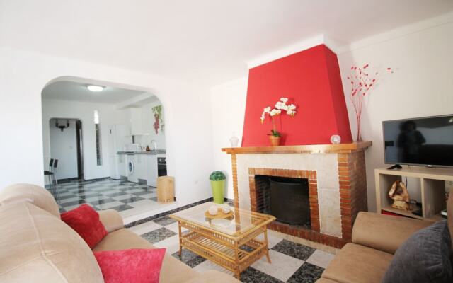 1070 Villa Rosario