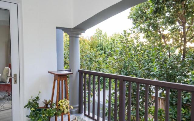 The Paper Fig House - greenpoint mews 17