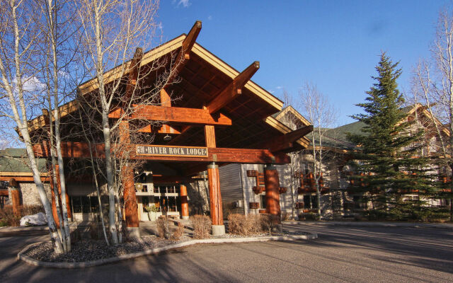 River Rock Lodge