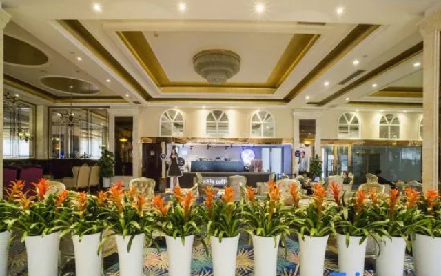 Yuzhou International Hotel