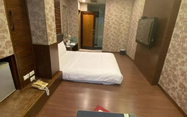 Love Hotel