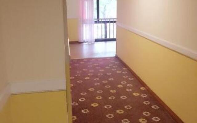 Home Inn Shanghai Pudong Airport Chenyang Road