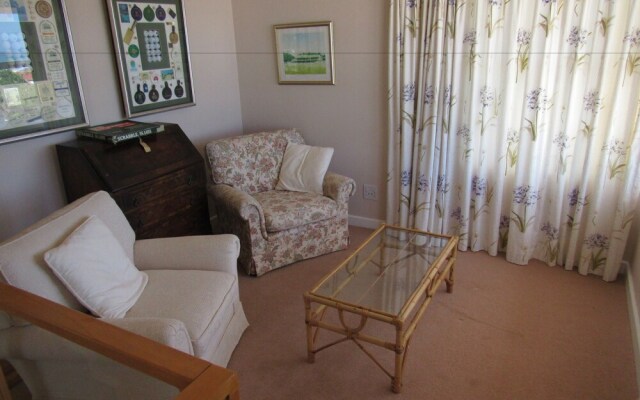 Kingfisher Beach House