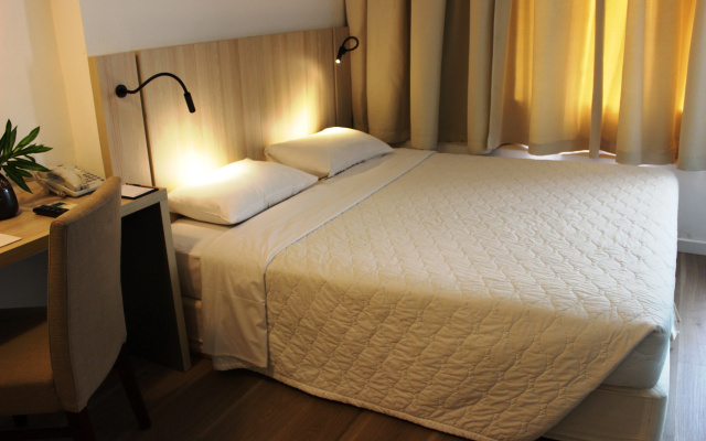 Liberty Hotel Saigon Greenview – Guest Rooms – Ho Chi Minh City
